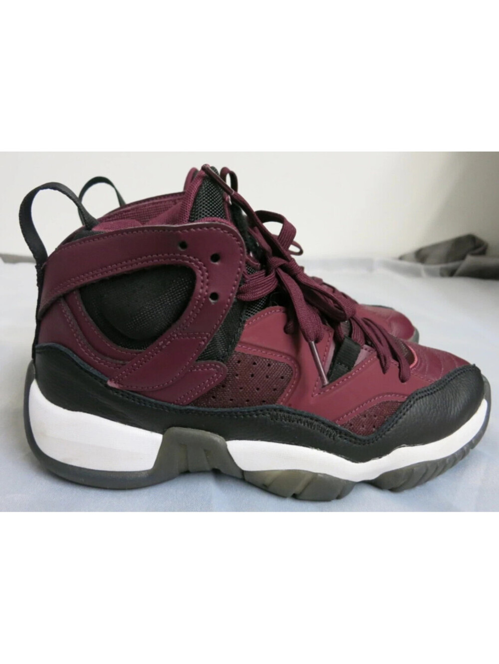 Size 7.5 - Air Jordan Jumpman Two Trey Bordeaux W DR9631-600